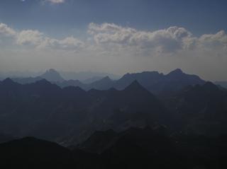 j09_14_ossauBalaitousDepuisVignemale image
